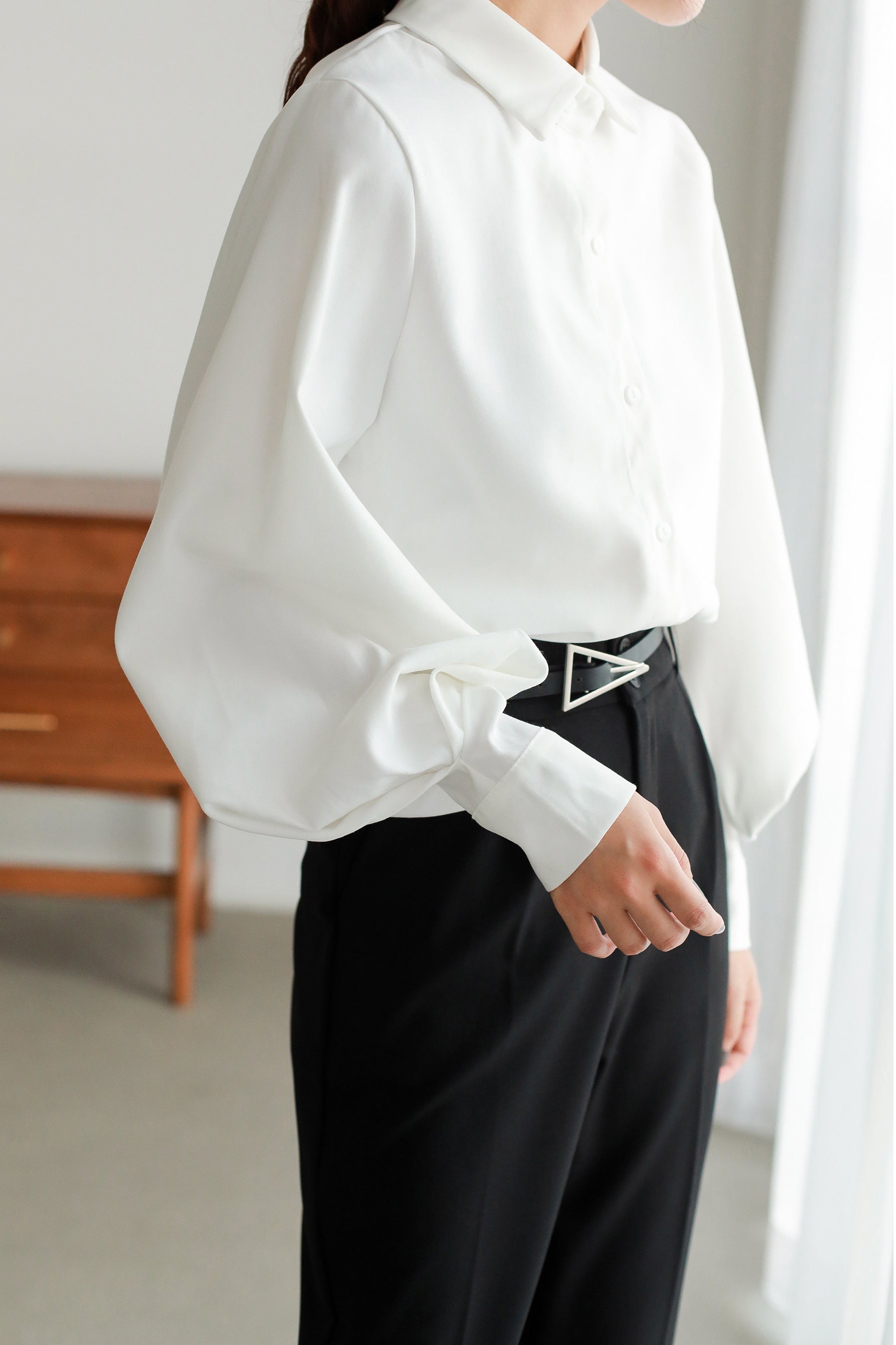 ランタンスリーブタック袖シンプルシャツ 3色入 - liwisi