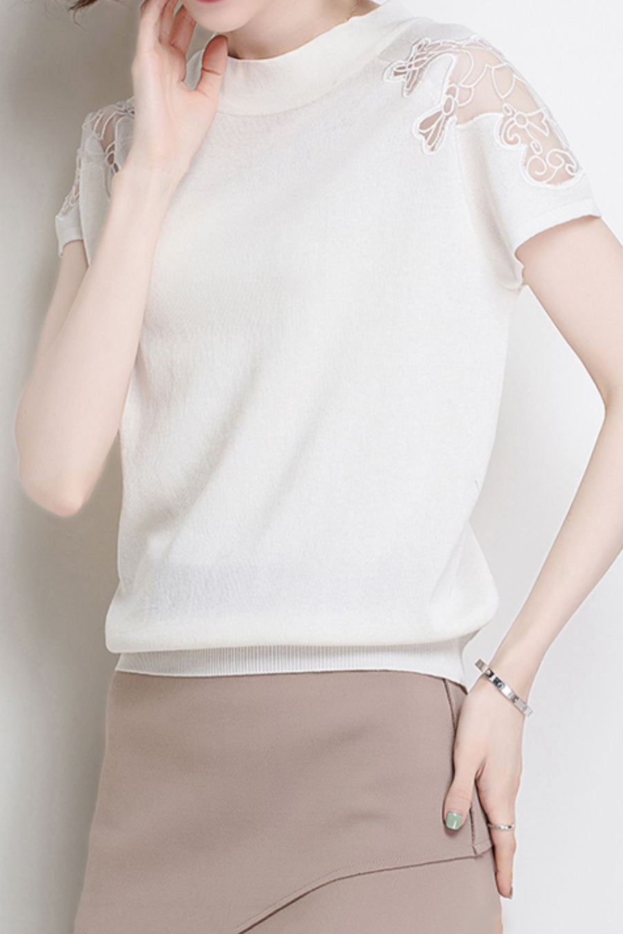 肩見せ刺繍チュール切替ボトルネックニットトップス 3色入 - liwisi