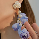 Faux pearl flower forest-style earrings