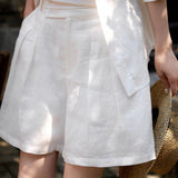 Double-button pleated casual shorts