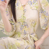 V-neck floral print dress